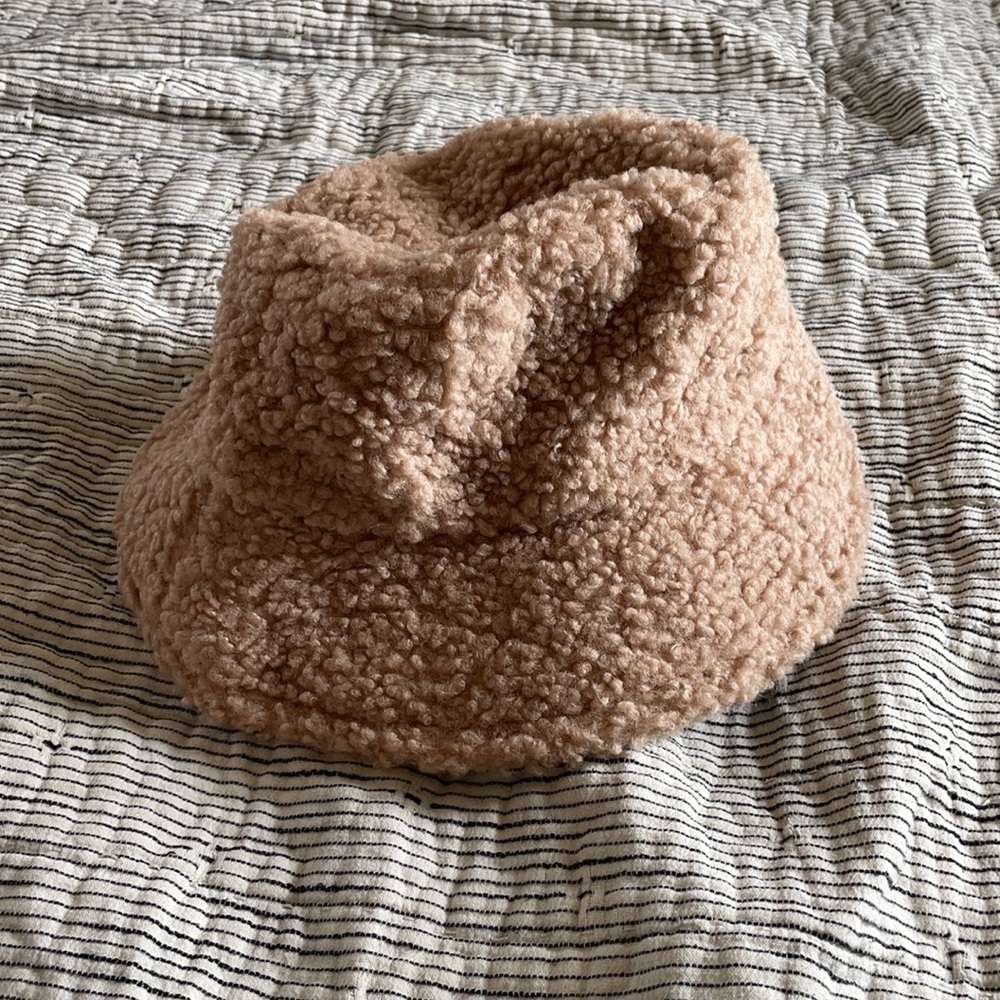 Olive & Pique Teddy Bucket Hat